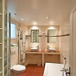 L'ouest Hotel Paris