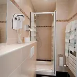 Hotel L'ouest 3*