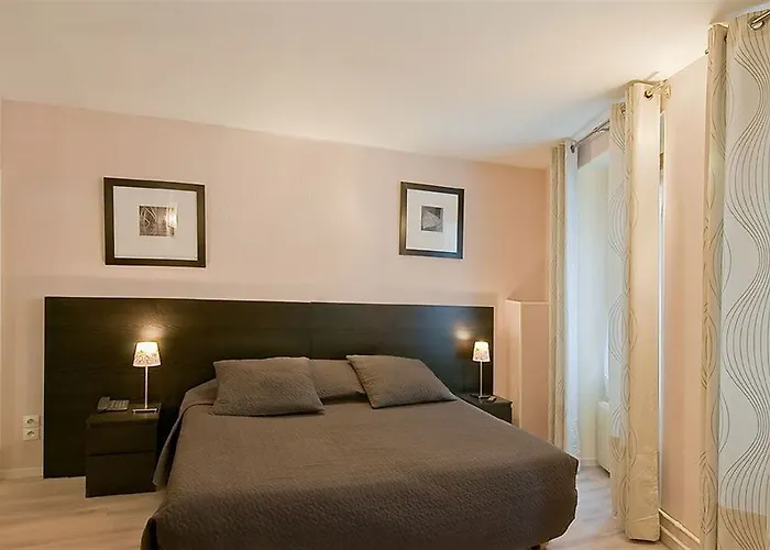 루에스트 3* 파리