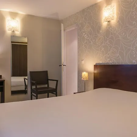 ルウエスト ホテル パリ