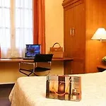 L'ouest Hotel