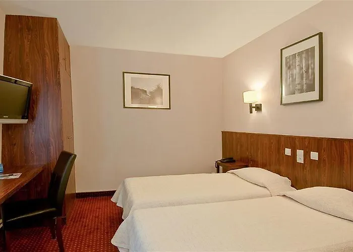 Hotel L'ouest 3*