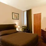 L'ouest 3* Paris