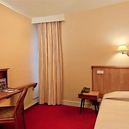 L'ouest Hotel